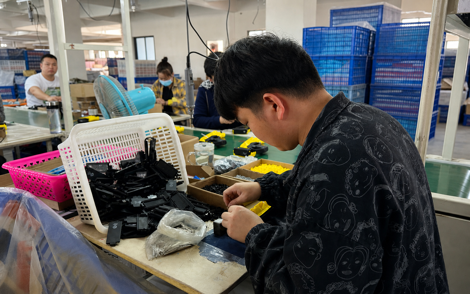 RC component assembly line supplied for production context